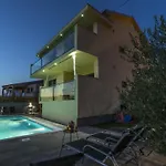 Two Bedroom With Balcony And Sea View Roza A1 *