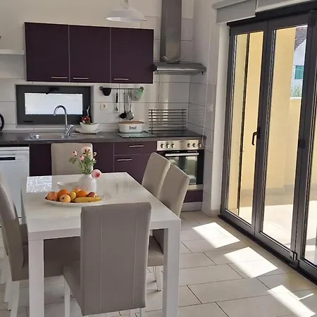 Two Bedroom With Balcony And Sea View Roza A1 Šibenik