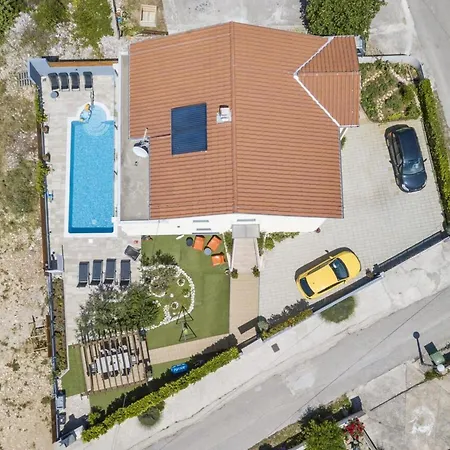 Two Bedroom With Balcony And Sea View Roza A1 Šibenik