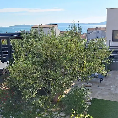 Lejlighed Two Bedroom With Balcony And Sea View Roza A1 Šibenik