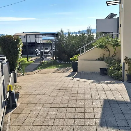 Lejlighed Two Bedroom With Balcony And Sea View Roza A1