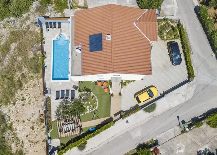 Two Bedroom With Balcony And Sea View Roza A1 Šibenik