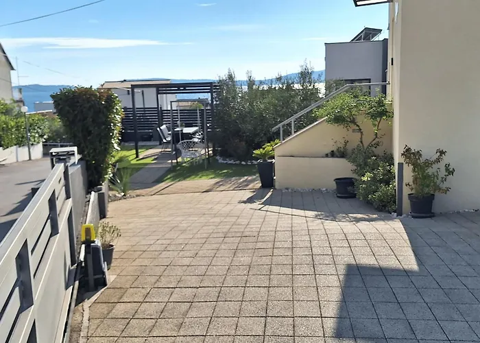 Lejlighed Two Bedroom With Balcony And Sea View Roza A1